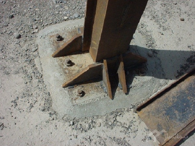 ورق های کف ستون (بیس پلیت ها) در اسکلت فلزی